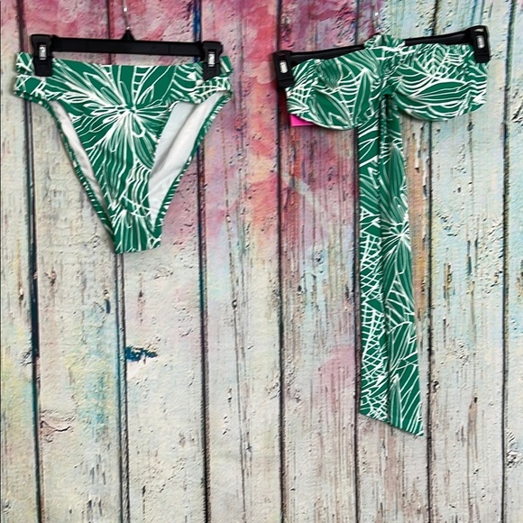Tabitha Brown Green Leaf Bikini Small - Picture 1 of 5